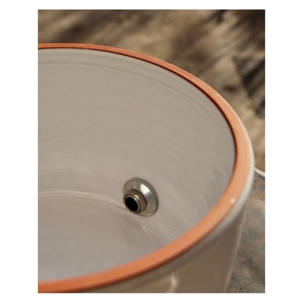 Fuente de agua de barro esmaltado fabricada en Francia com 3 piedras de cristal de roca